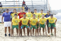 Imagem: Equipe da UFC enfrentou adversários de estados tradicionais no cenário do beach soccer, como Rio de Janeiro, São Paulo, Pernambuco e Espírito Santo (Foto: Divulgação)