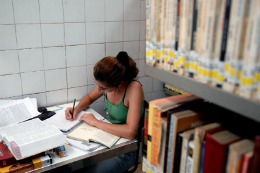 Imagem: Podem participar docentes da Universidade Federal do Ceará credenciados permanentemente a programas de pós-graduação da Instituição (Foto: Renato Araujo/ABr)