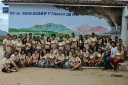Imagem: Grupo de jovens que está em Fortaleza para a última etapa do projeto (Foto: divulgação)