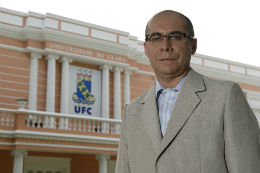 Imagem: Jesualdo Pereira Farias é, atualmente, Secretário das Cidades do Estado do Ceará (Foto: Davi Pinheiro/UFC)