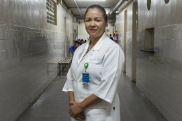 Imagem: Rita Paiva, enfermeira do Hospital Universitário Walter Cantídio (HUWC) (Foto: Ribamar Neto/UFC)