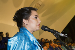 Imagem: A Profª Cristina Carvalho esteve na solenidade como oradora docente (Foto: Arlindo Barreto/UFC)