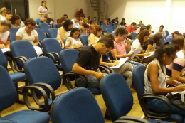 Imagem: Professores confirmaram participação na Jornada Formativa 2018 com assinatura de termo de compromisso (Foto: divulgação)