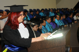 Imagem: Jardélia Damasceno, agora bacharel em Geografia, falou em nome dos graduandos