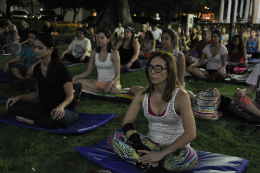 Imagem: Meditação no jardim da Reitoria reúne público crescente
