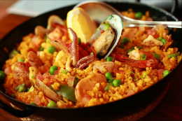 Imagem: A paella é um dos pratos típicos da gastronomia espanhola (Foto: chefluizdarocha.blogspot.com.br)