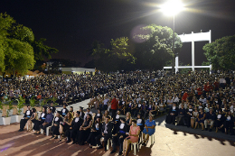 Imagem: 596 alunos de 23 cursos graduaram-se nesta segunda-feira (10) (Foto: Jr. Panela)