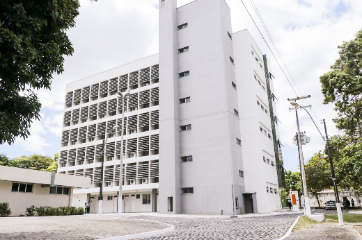 Imagem: prédio do Condomínio de Empreendedorismo e Inovação da UFC