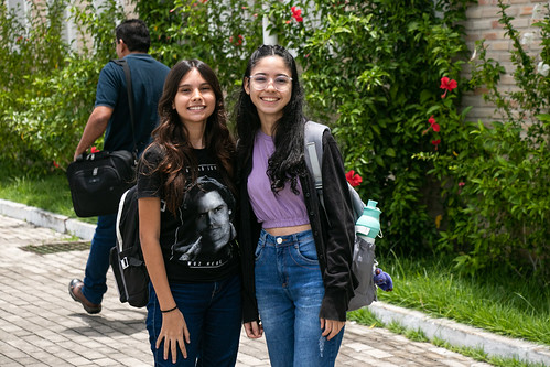 Imagem: As bolsas de Iniciação Acadêmica são parte importante da política de assistência estudantil da UFC (Foto: Ribamar Neto/UFC)